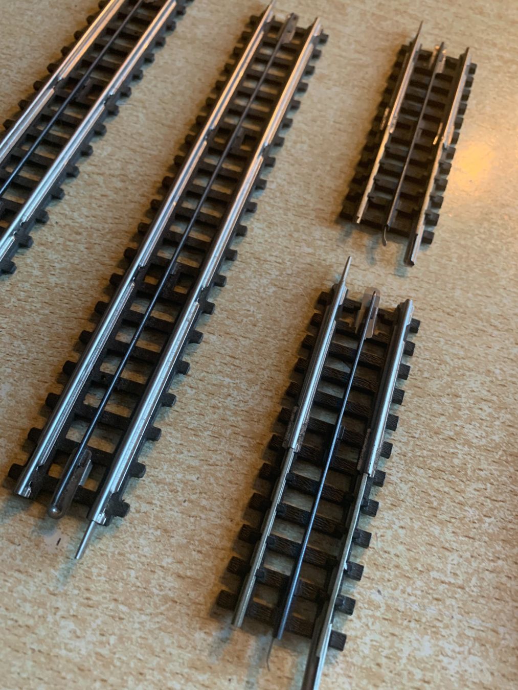 Trix Modellini di ferrovie: Konvolut Trix Express Weichen und Geleise – Usato da Flums venduto da finn1975 4