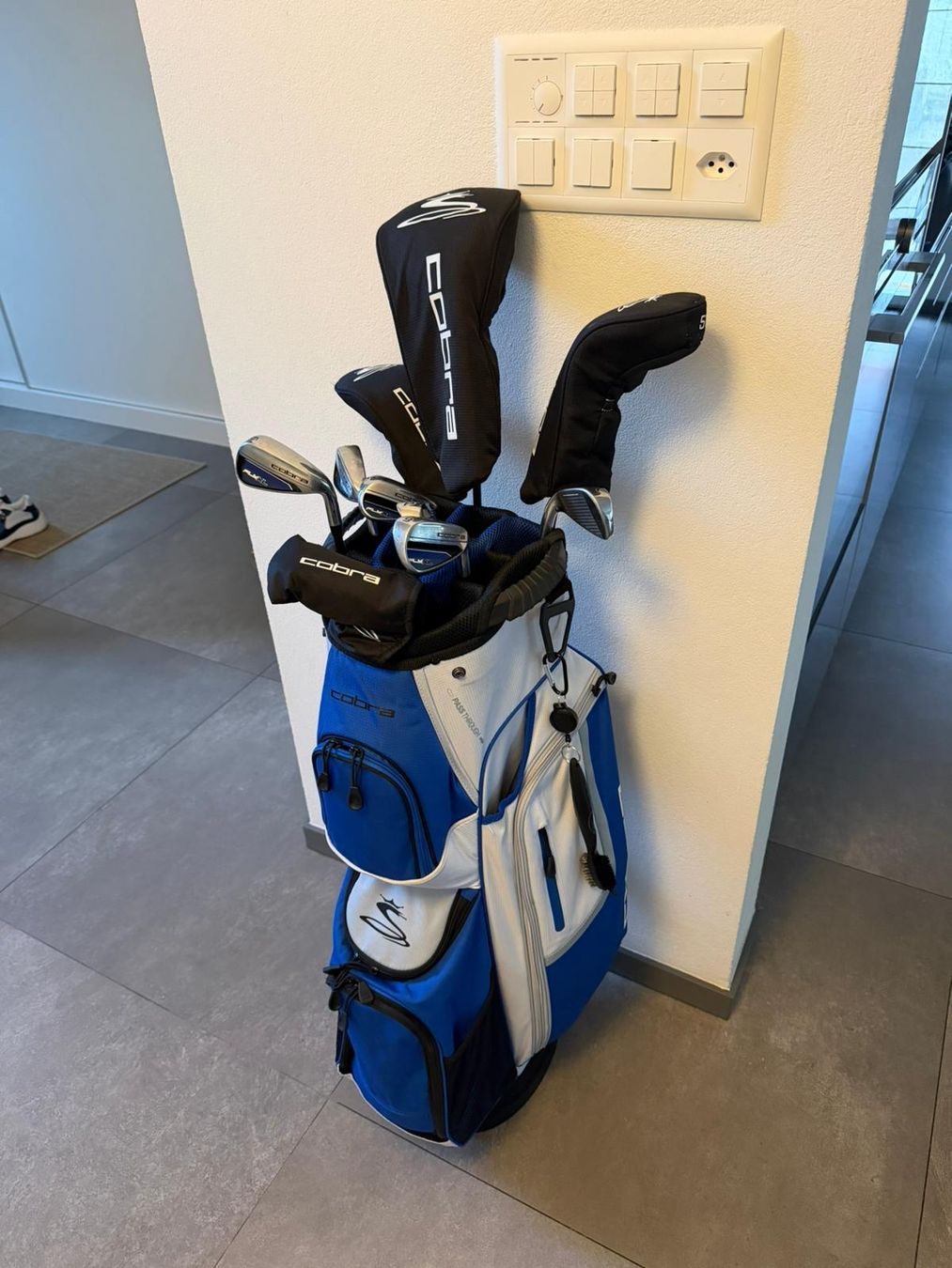 Mazze & Set: Cobra Fly XL, – Usato da Oulens-Echallens venduto da Canap 4