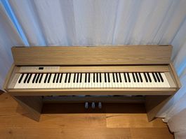 Digital Piano Roland in Holzoptik (wie neu)