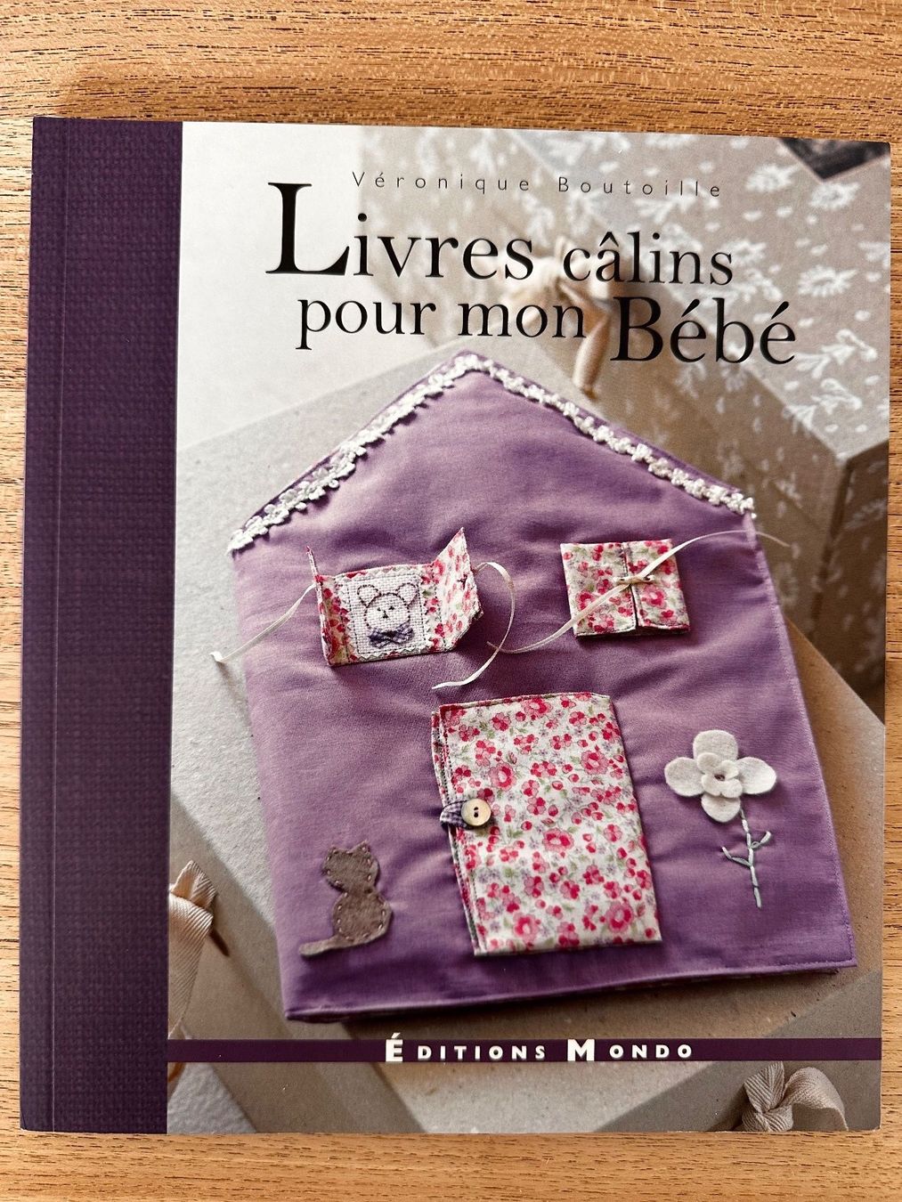 Libri: Livres câlins pour mon Bébé - Couture – Nuovo (secondo la descrizione) da Leytron venduto da TipTop1912