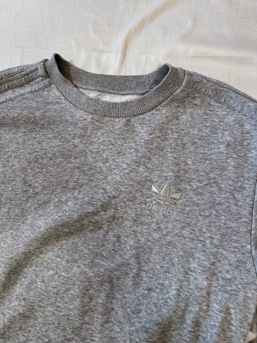 Adidas Pulls & Sweat-shirts: Adidas Pullover  – D'occasion à Pfäffikon ZH par Nataliia. 1
