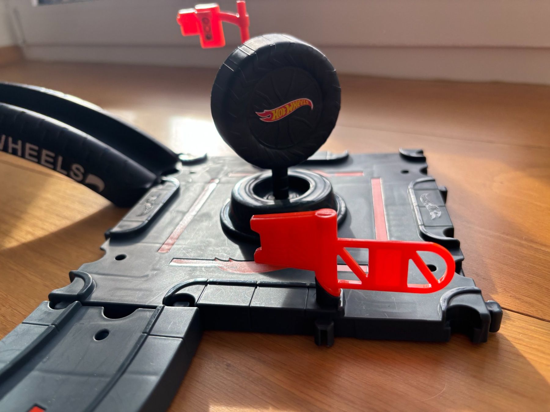 Hot Wheels Modellini d'auto: Hot Wheels Bahn HDN95 – Usato da Zürich venduto da couchpoet 2