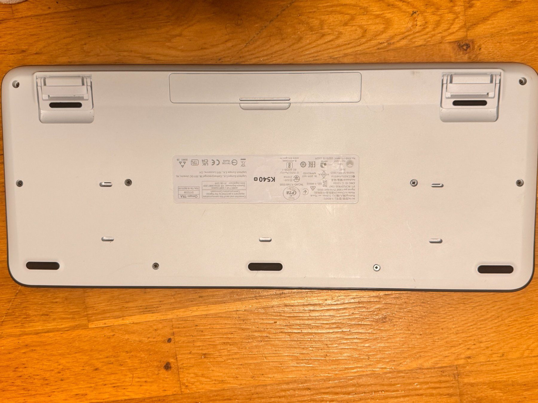 Logitech Tastaturen: Logitech K540e Funktastatur CH-Layout – Defekt aus Volketswil von kev_8cfn 3