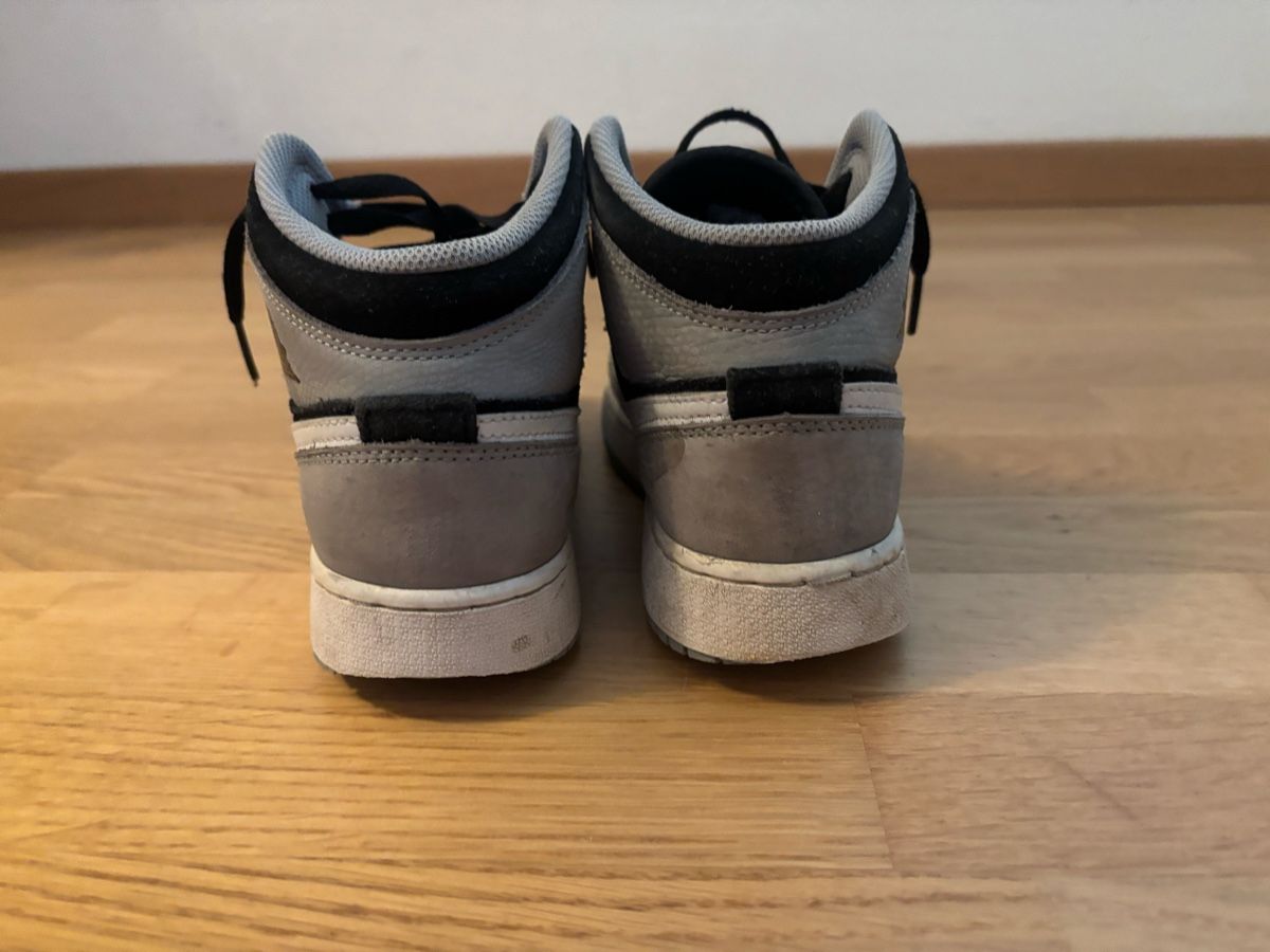 Jordan Schuhe für Jungen: Jordan 1 Mid Sneakers Grösse 37.5 gebraucht – Gebraucht aus Jona von rhy_vbc7 3