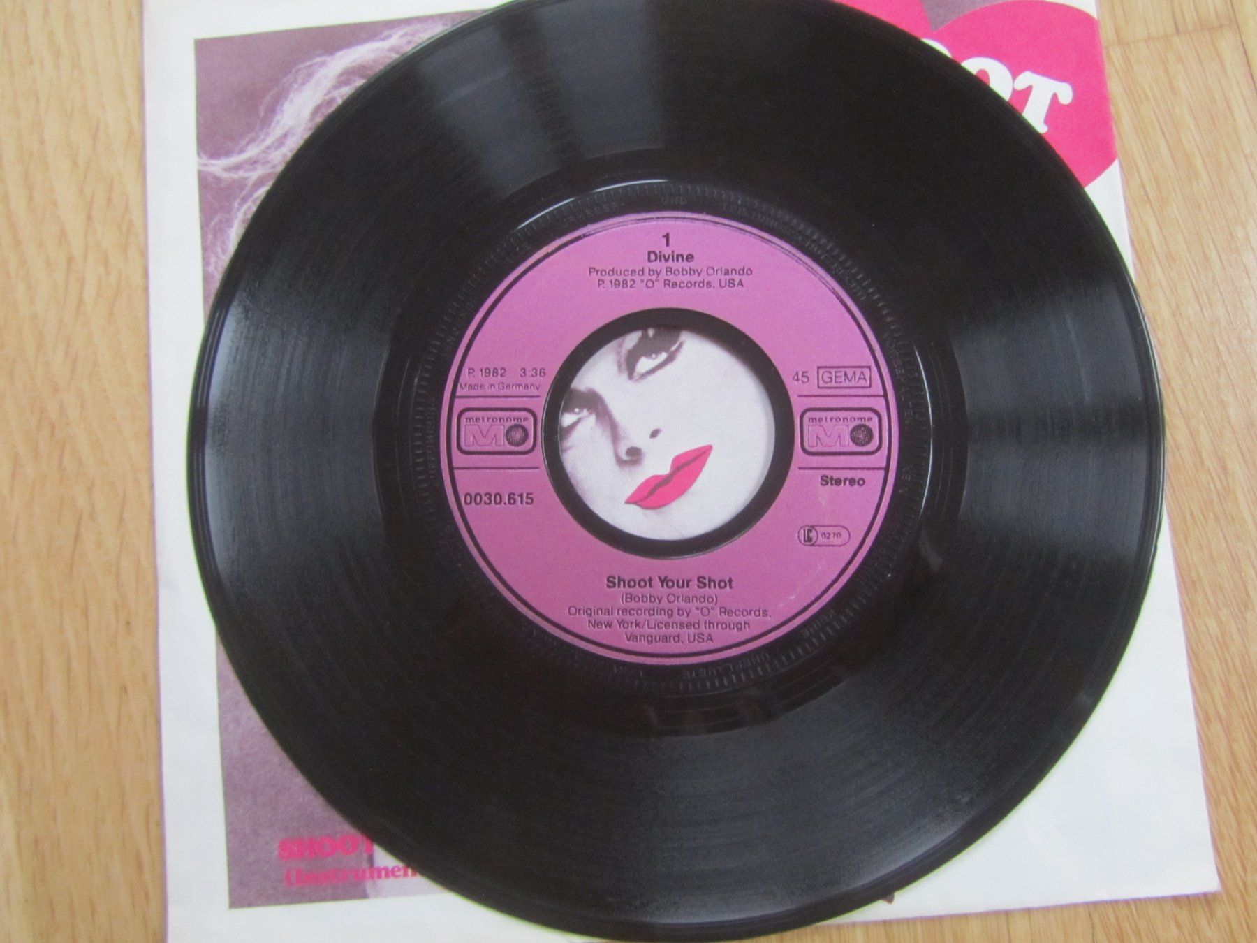 Dischi in vinile: Divine - Shoot Your Shot,  Single 1982 Vinyl – Usato da Seengen venduto da mikelele 1