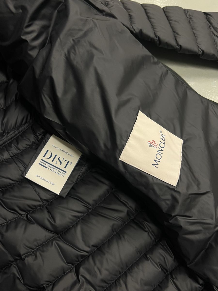 Moncler Giacche: Moncler – Nuovo (secondo la descrizione) da Zürich venduto da Claus-Zr 4