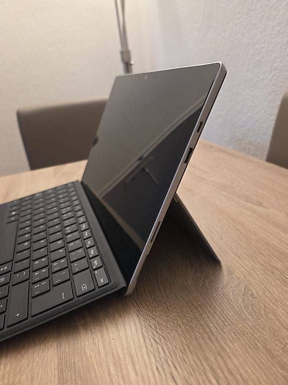 Microsoft Tablettes PC: Microsoft Surface Pro 7 – D'occasion à Châtelaine par Hugo_0202 3