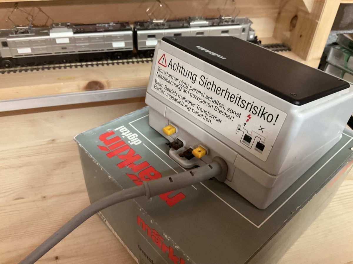 Märklin Modelleisenbahnen: Trafo Nr. 5  – Neu (gemäss Beschreibung) aus Wald ZH von Sbbemilio 2
