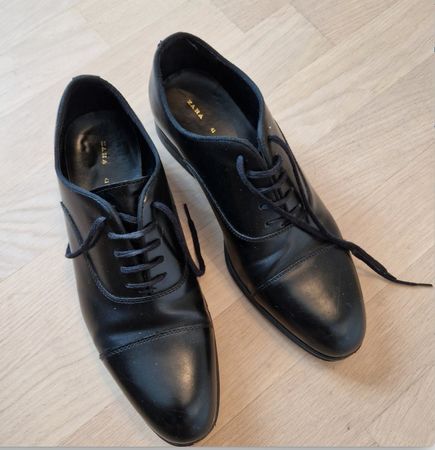 Herrenschuhe von Zara Gr. 41