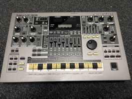 Roland MC-505