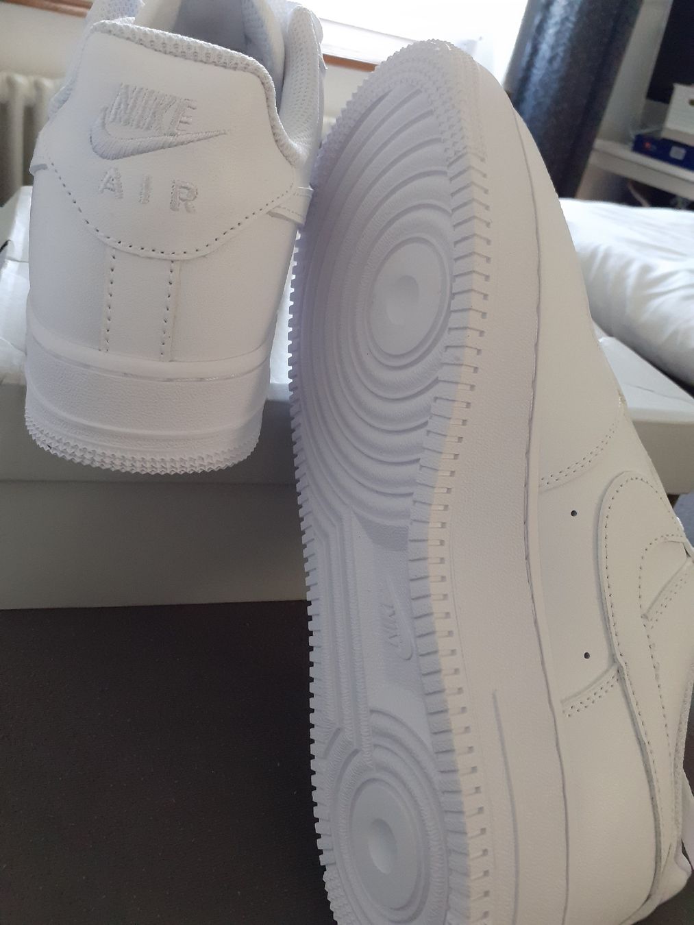 Chaussures hommes: Nike Air Force 1, blanches,  neuves, Pointure 43 – Neuf avec emballage d'origine à Renan BE par caa_5lqy 3