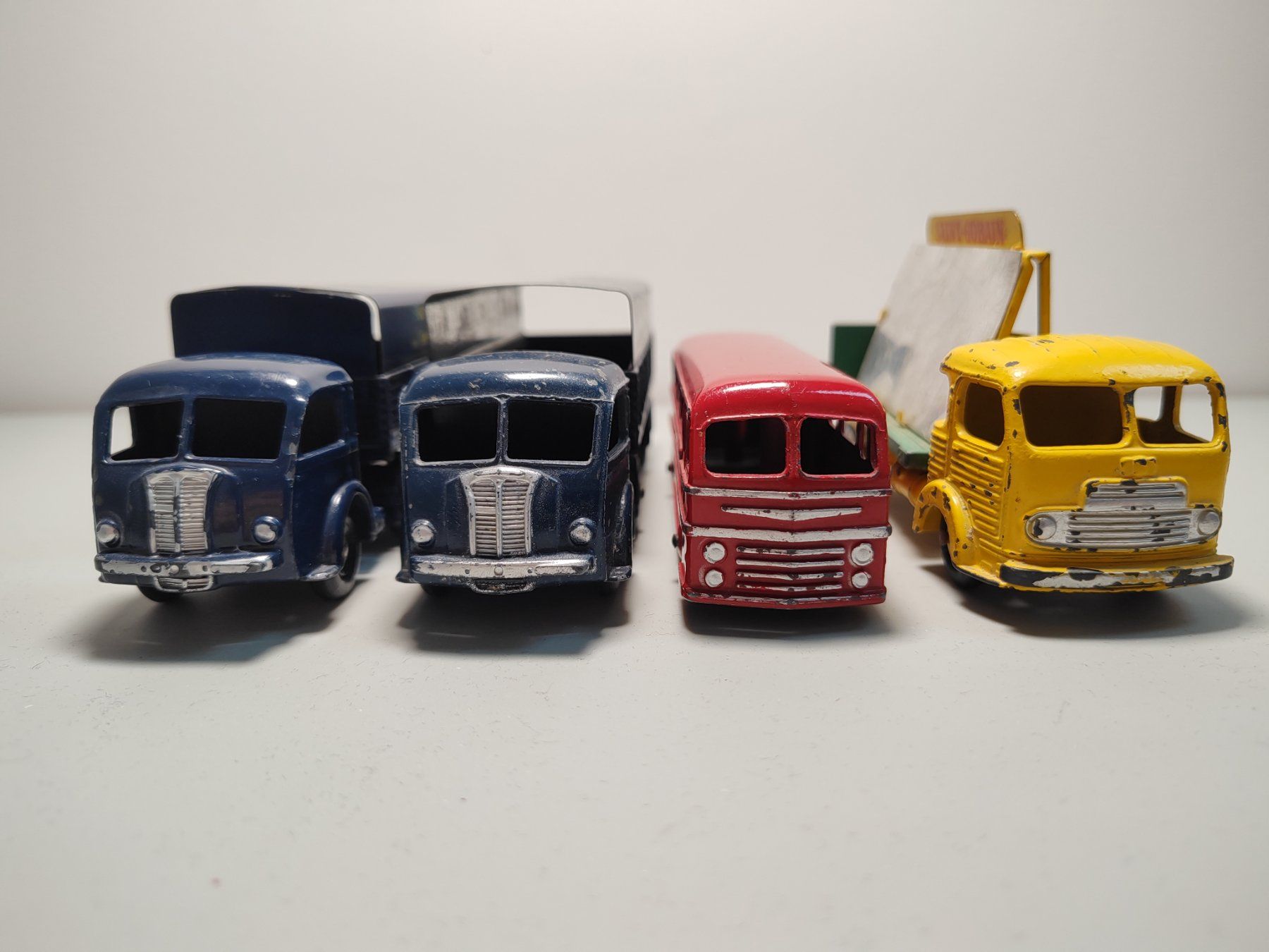 Dinky Toys Modellautos: 4x Dinky Toys Lastwagen – Gebraucht aus Bachenbülach von R.Mall 3