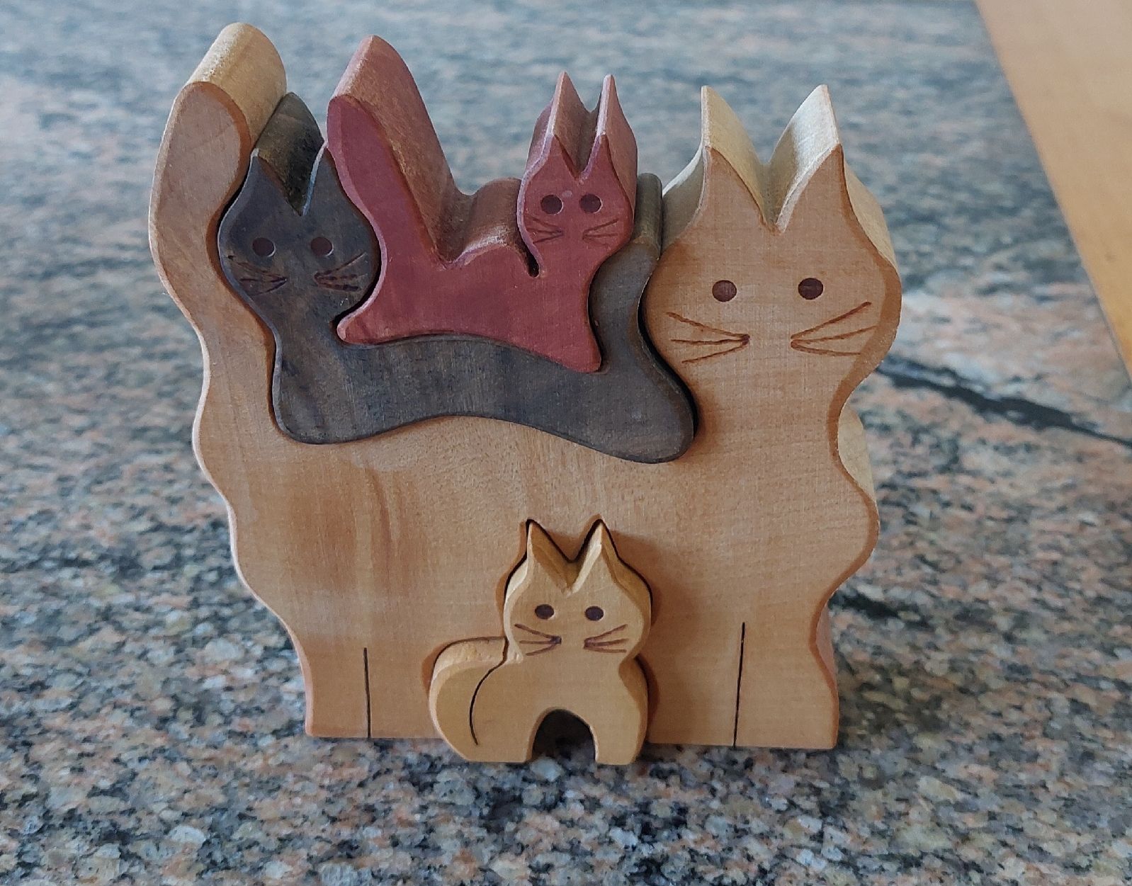 Tutte le decorazioni: Holz Puzzle zur Dekoration – Usato da Zizers venduto da Pinot55 2