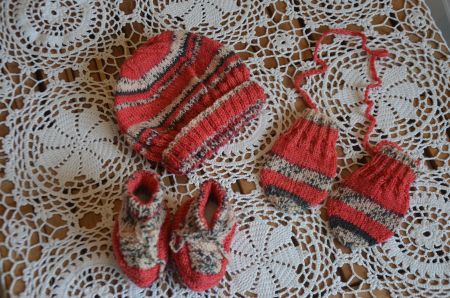 TAILLE 62-68 - BABY SET NEU - HANDARBEIT