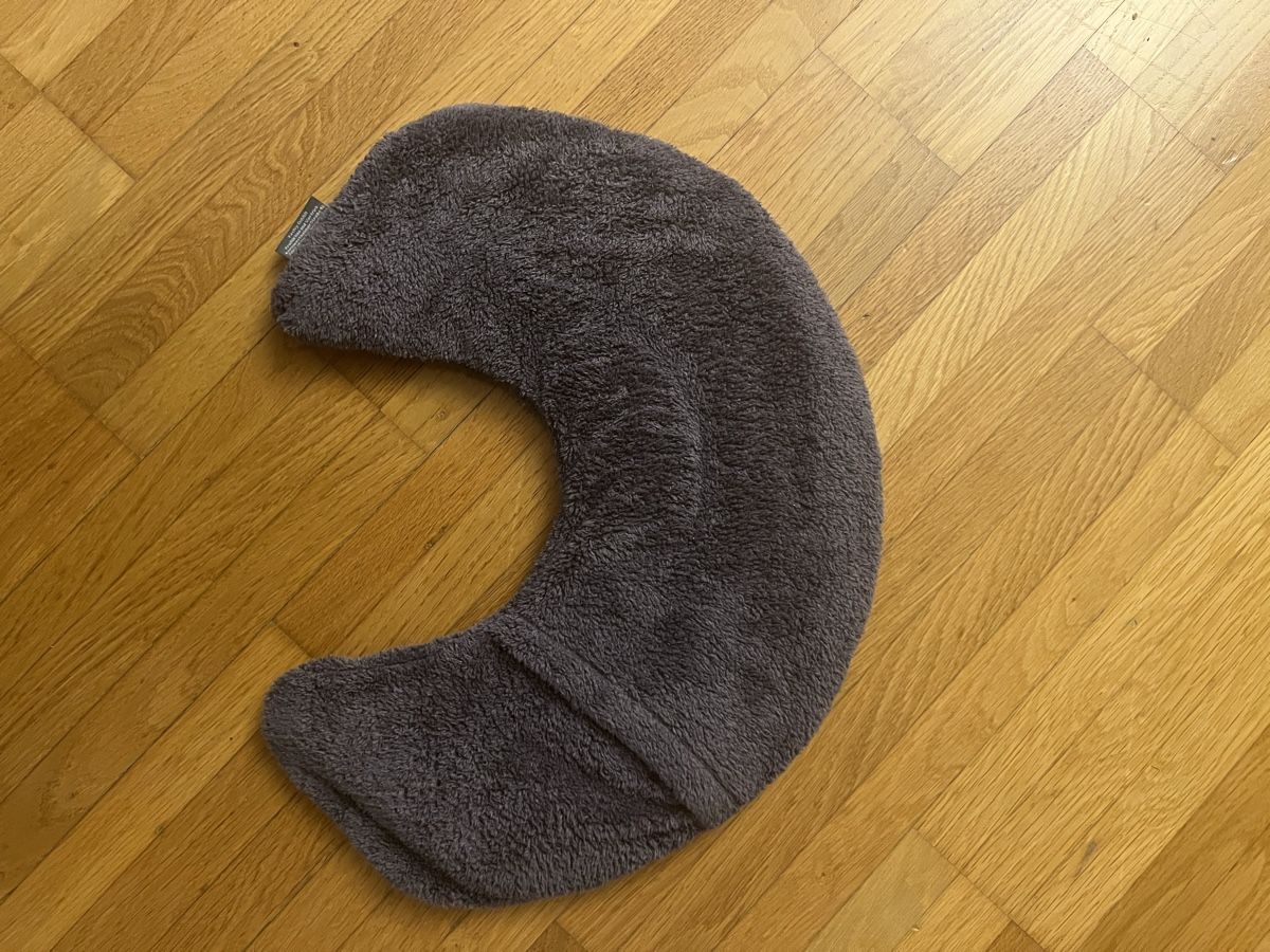 Cuscini: Fashy neck warmer pillow – Nuovo (secondo la descrizione) da Adliswil venduto da avatar83 1