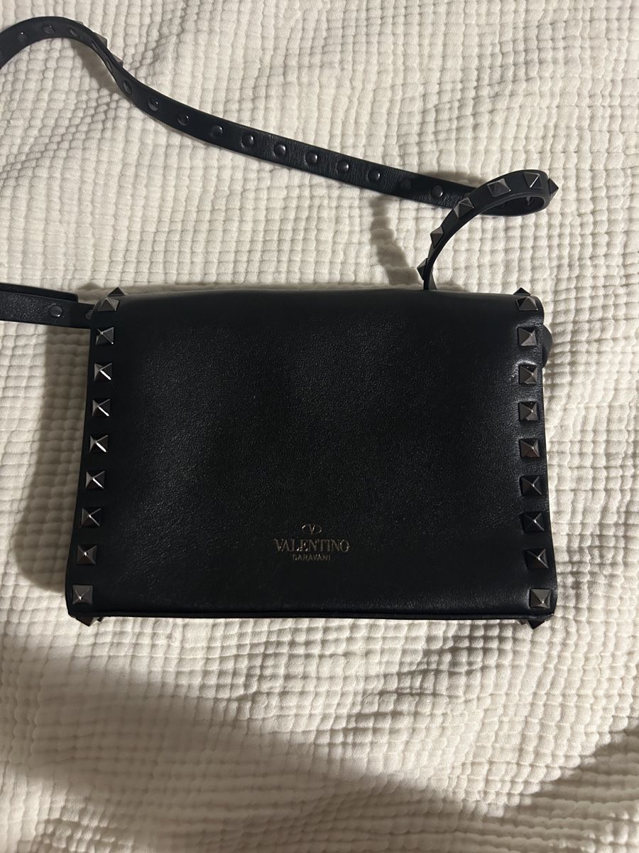 Valentino Taschen für Damen: Valentino Rockstud bag – Neu (gemäss Beschreibung) aus Horgen von mar_9yv7 1