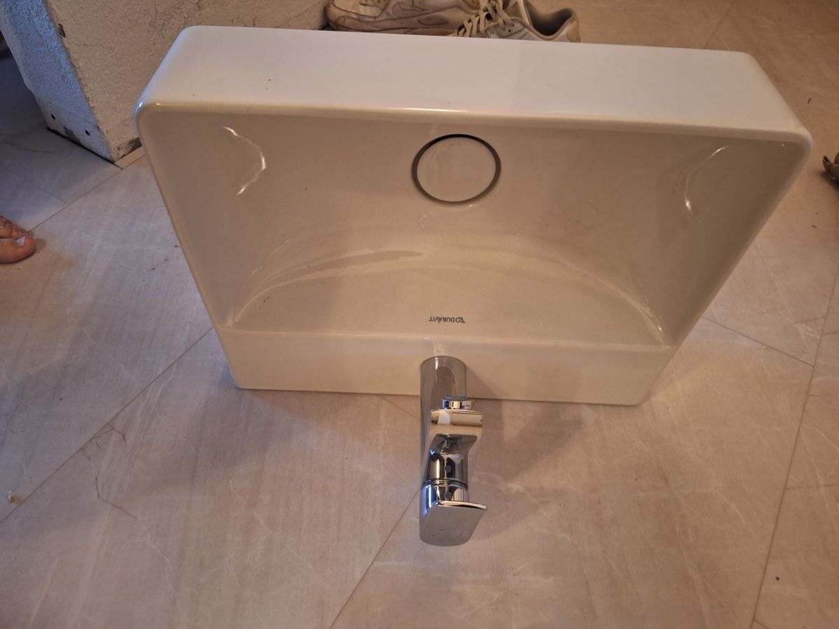 Spülbecken & Waschbecken: Waschtisch Duravit – Neu und originalverpackt aus Tägerig von Unbekannt5522
