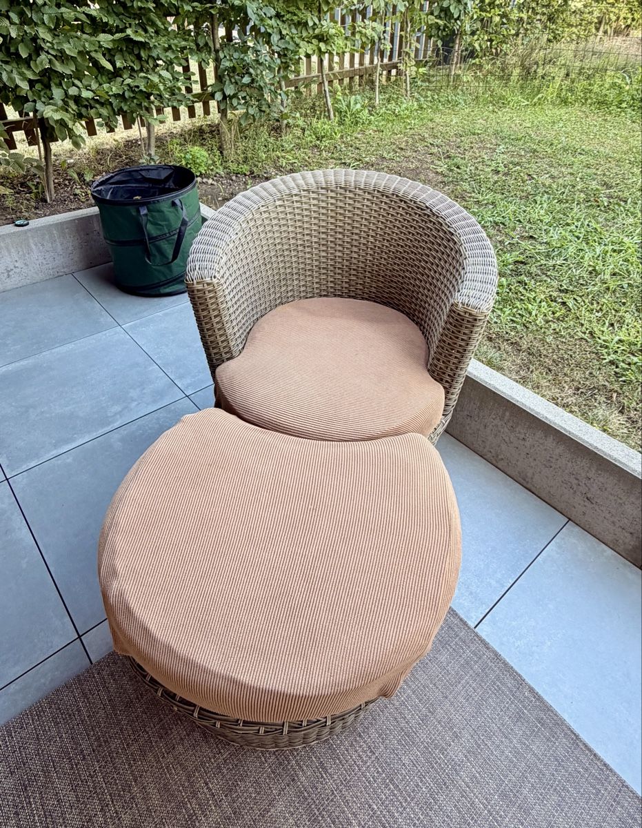 Tischset: Gartenlounge Set Polyrattan 5-teilig beige – Gebraucht aus Fällanden von Sam_Lilu 3