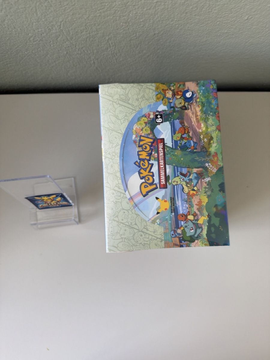 Pokémon Carte collezionabili: Pokemon Celebrations mini Tin Display sealed Deutsch Pikachu – Nuovo e nell'imballaggio originale da Lommiswil venduto da CollectorOne 4
