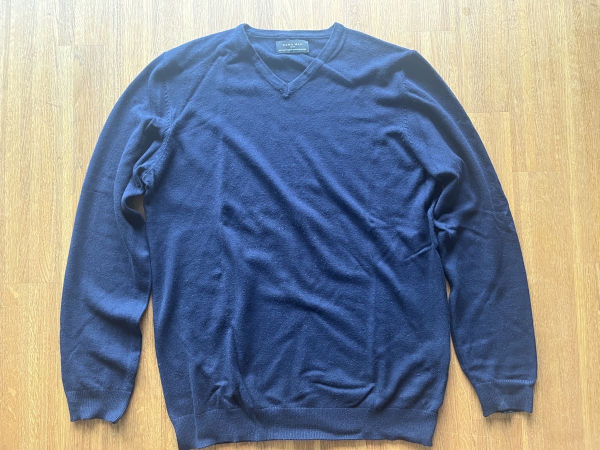 Zara Maglioni & Felpe: Zara Man Pullover V Ausschnitt blau S – Usato da Zürich venduto da cmono