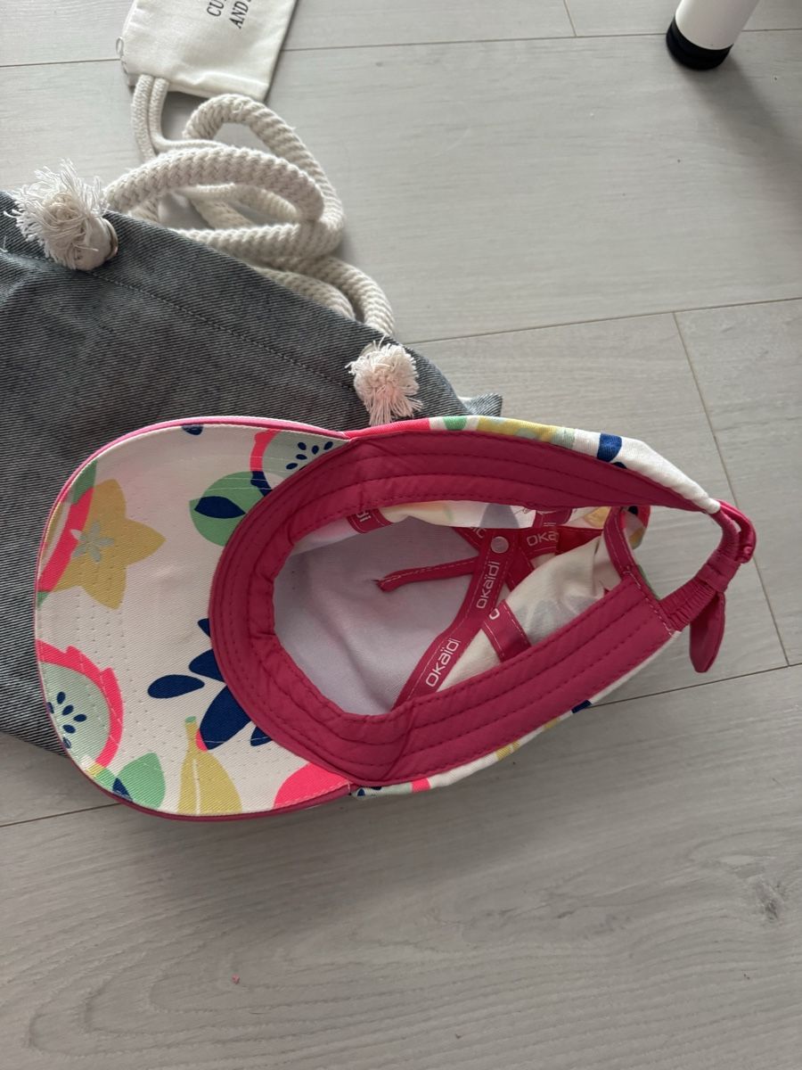 Lotti & Set di vestiti: Mädchen Set Handtasche und Cap  – Usato da Hägendorf venduto da laumatt 2