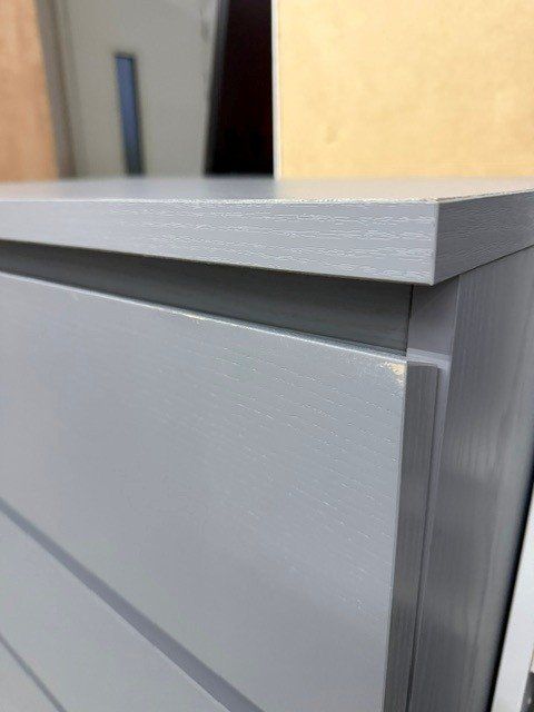 Ikea Cassettiere: IKEA MALM Kommode mit 6 Schubladen, grau lasiert – Usato da Zuzwil SG venduto da quattro_1 2