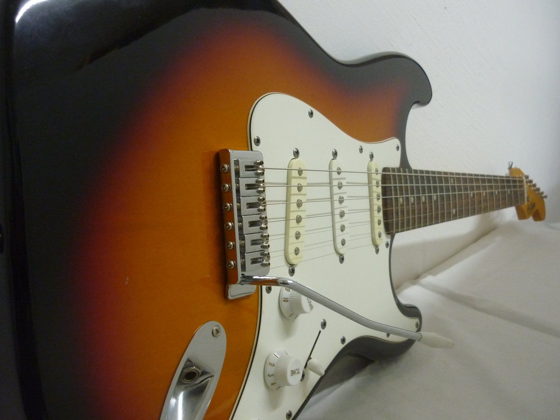 Strumenti musicali: E-Gitarre "Collins Roadmaster ST" – Usato da Maienfeld venduto da John13 2