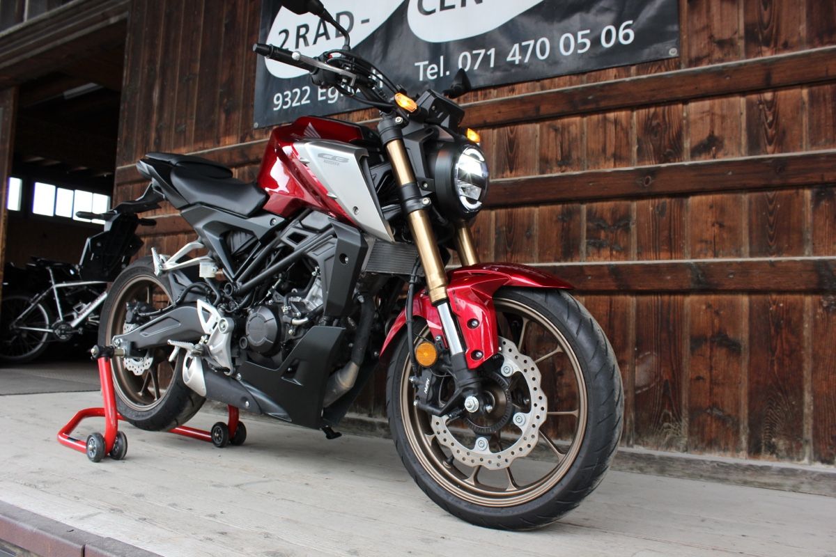 Strada: Honda CB125R – Usato da Egnach venduto da Egnacher-2Rad-Center 1