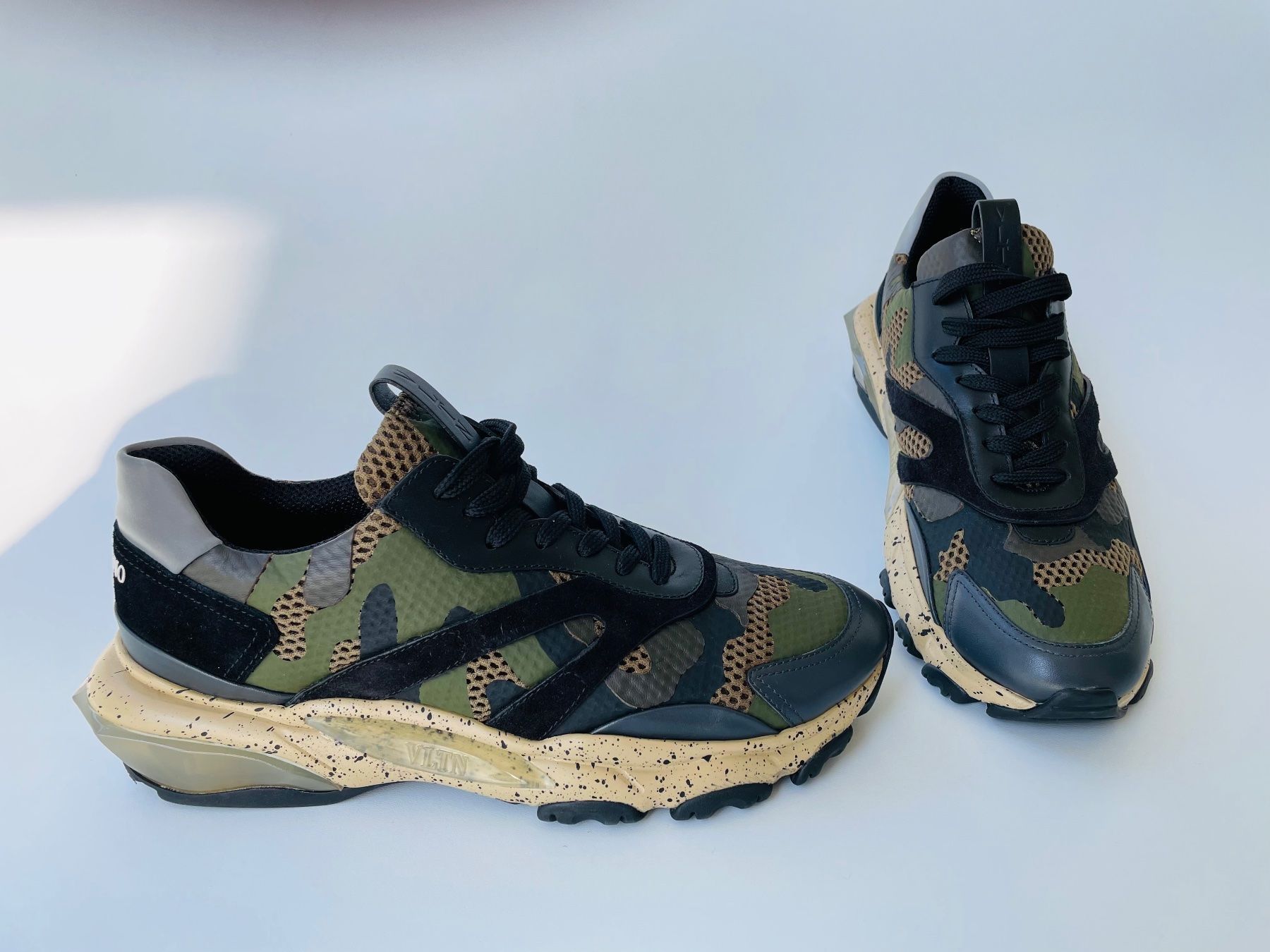 Valentino Scarpe da uomo: Valentino 'Bounce' Sneakers - Gr.42 – Nuovo (secondo la descrizione) da Basel venduto da MarkenundKleidung 4