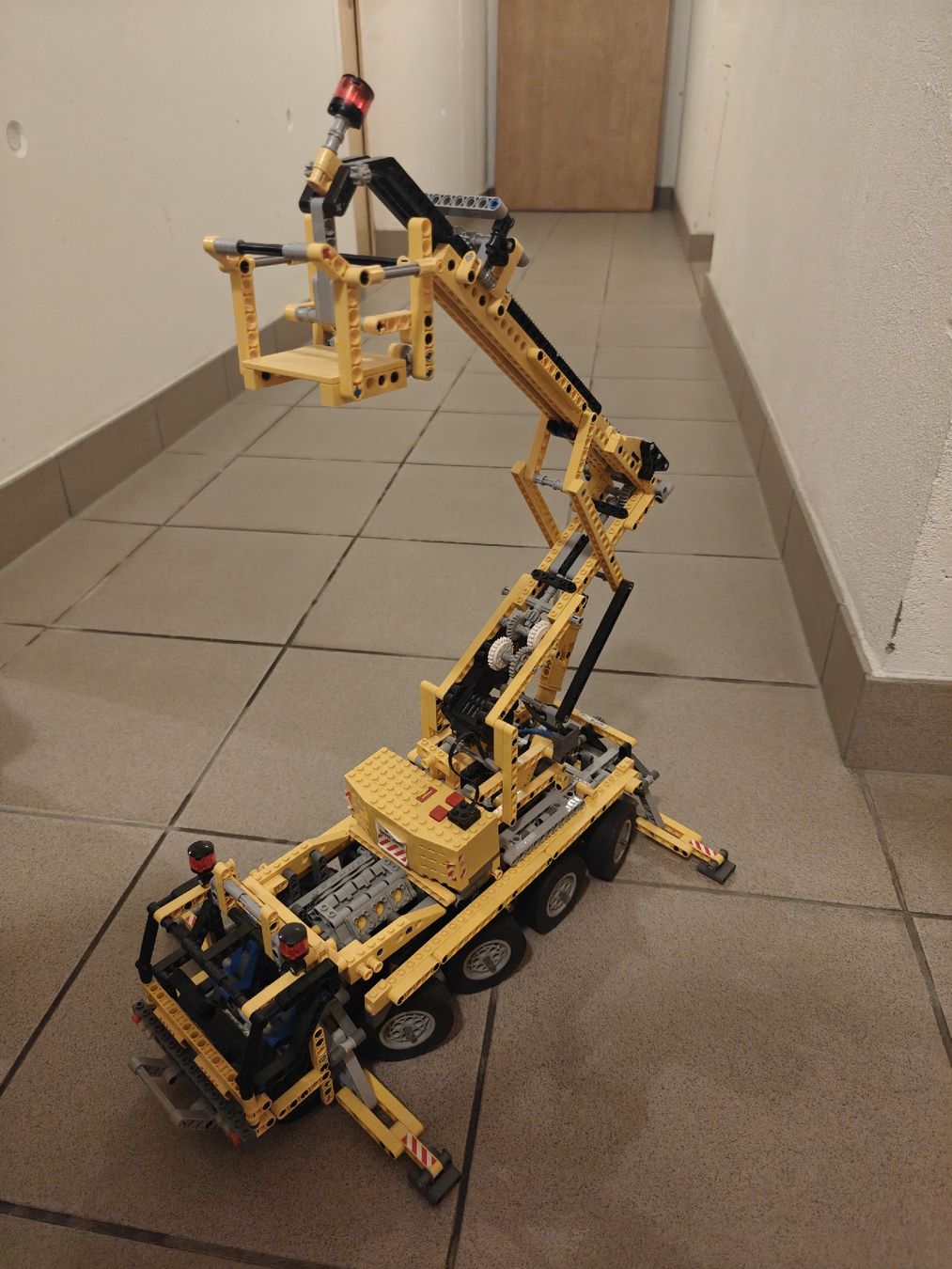 Lego Kit di costruzioni: LEGO Technic 8421 Heavy Loader – Usato da Savièse venduto da Seb.Zum 2