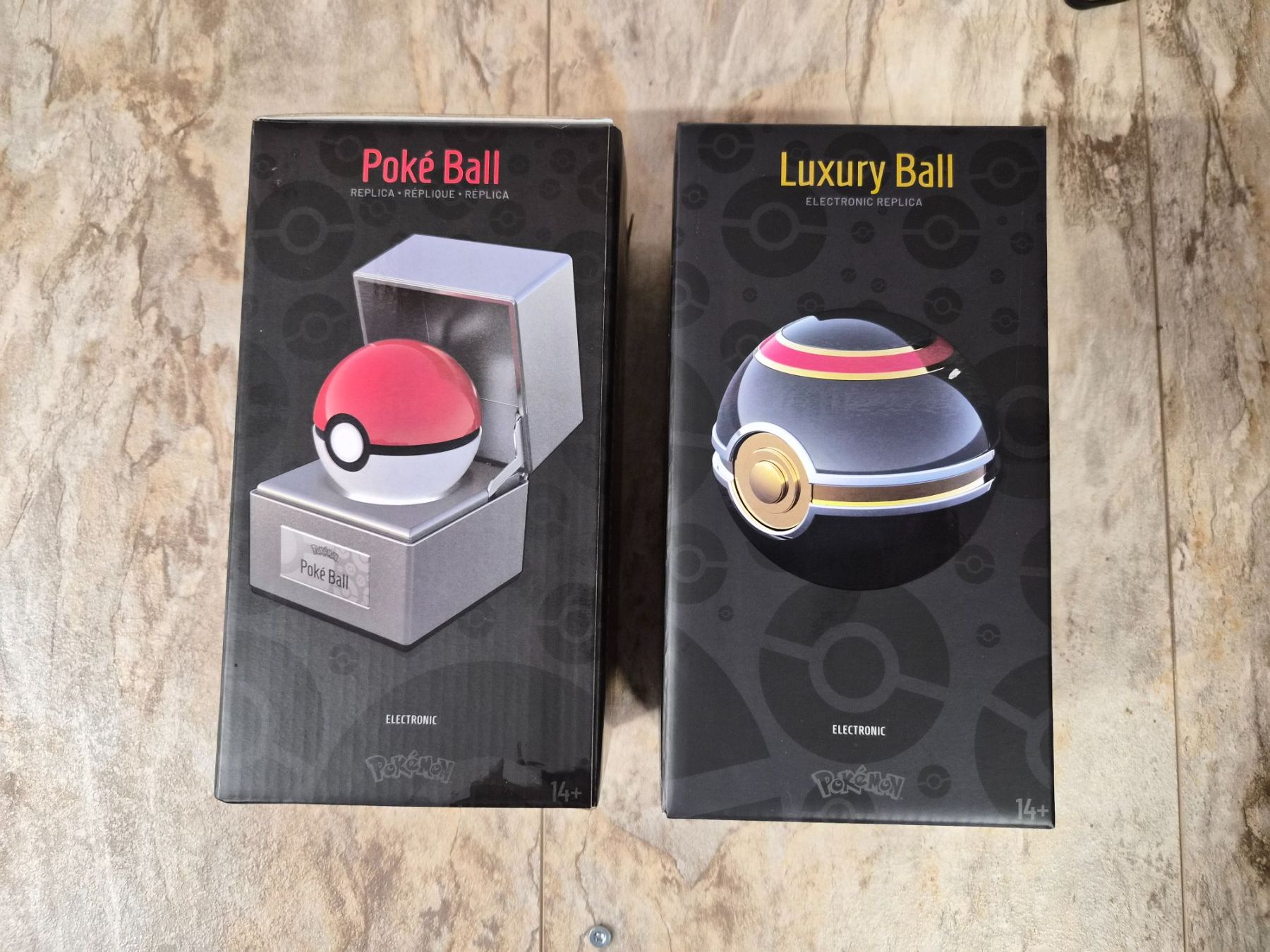 Pokémon Statuette: 2 POKE BALL  , ELECTRONIC REPLICA – Nuovo e nell'imballaggio originale da Bévilard venduto da CHUCKMAVIS