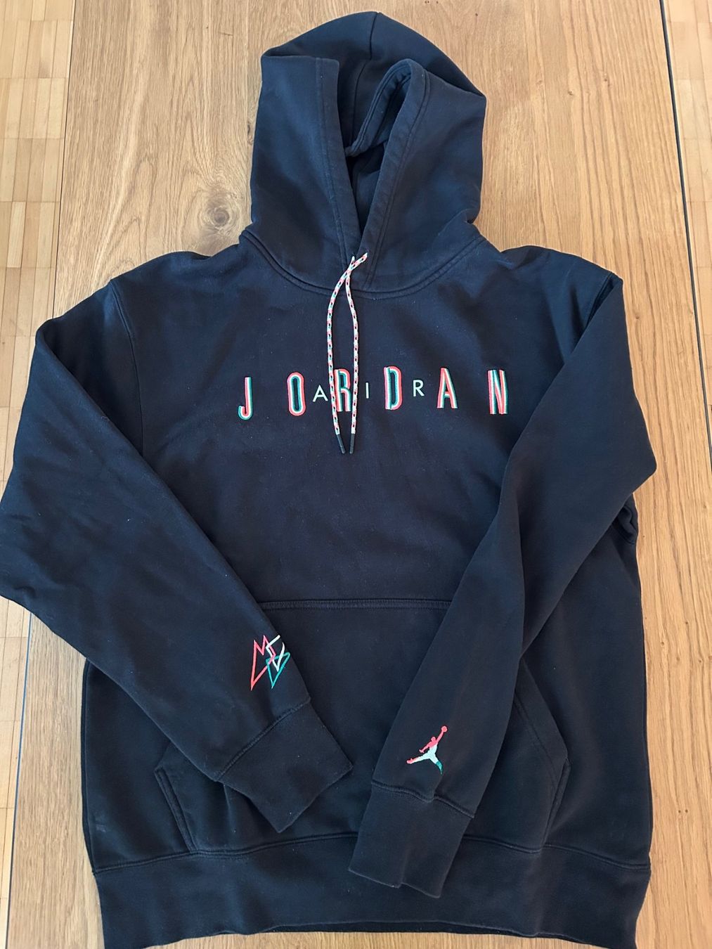 Pullover & Sweatshirts: Jordan Air Hoodie – Gebraucht aus Flawil von bridge28 1