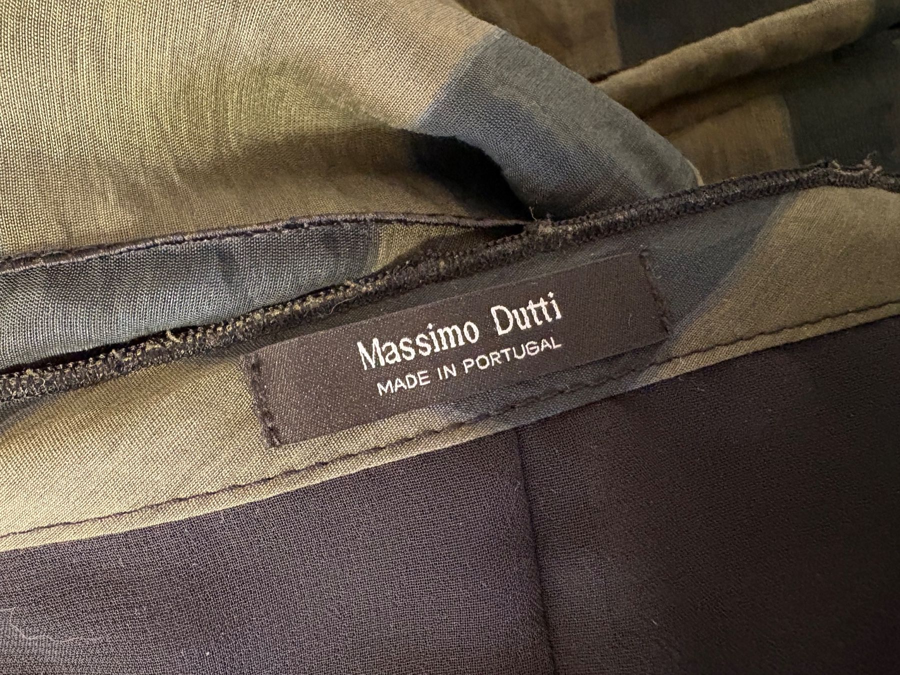 Massimo Dutti Jupes: Massimo Dutti Midirock Gr 40 – Neuf (Voir description) à Uerkheim par ruthb2112 2