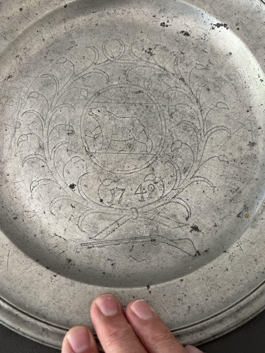 Piatti di portata: Plat en étain 1710 avec ours bernois – Usato da Prangins venduto da Rodard8