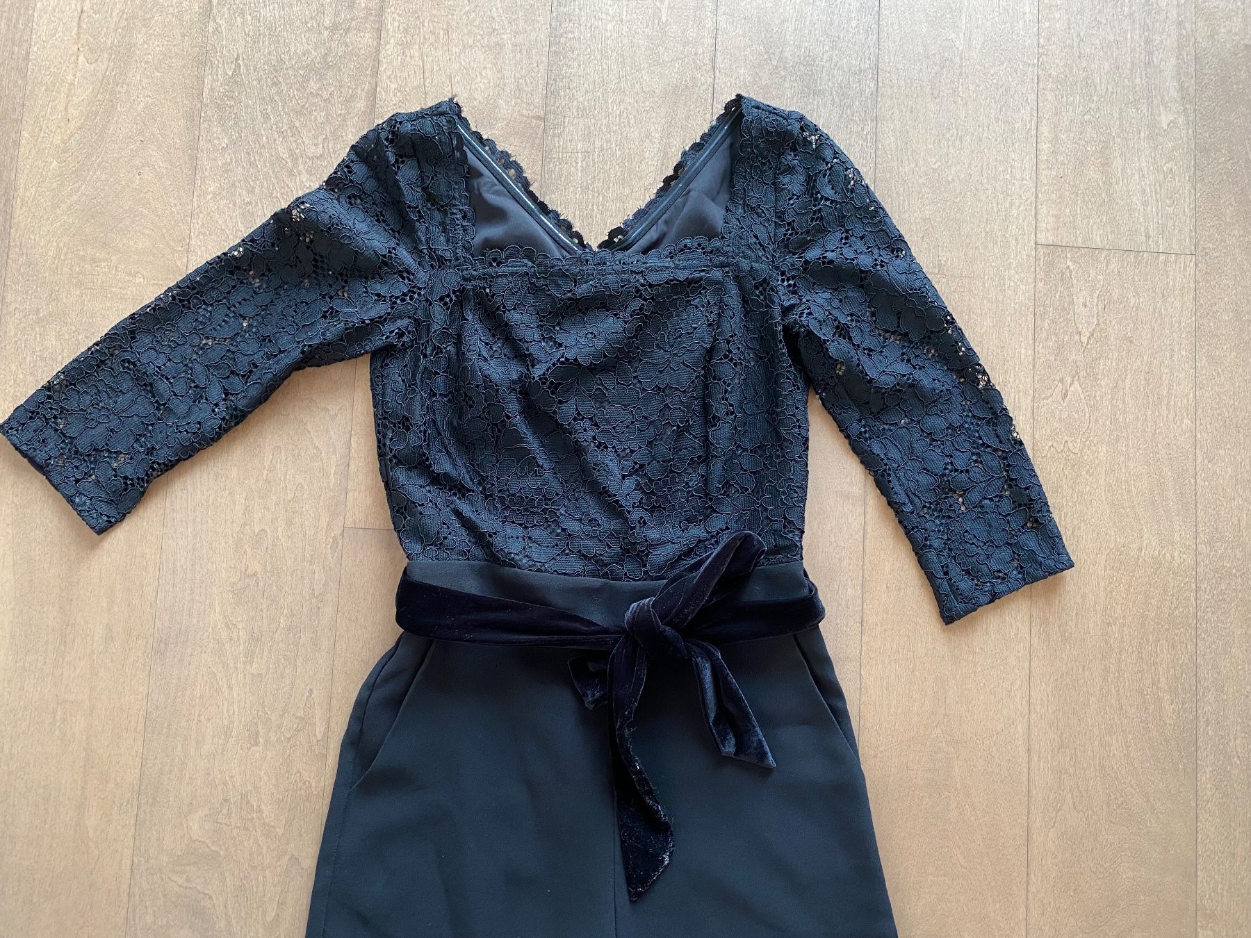 Esprit Jumpsuits: ESPRIT - eleganter Jumpsuit mit Spitze und Samt-Gurt – Neu (gemäss Beschreibung) aus Meilen von kleisi01 3