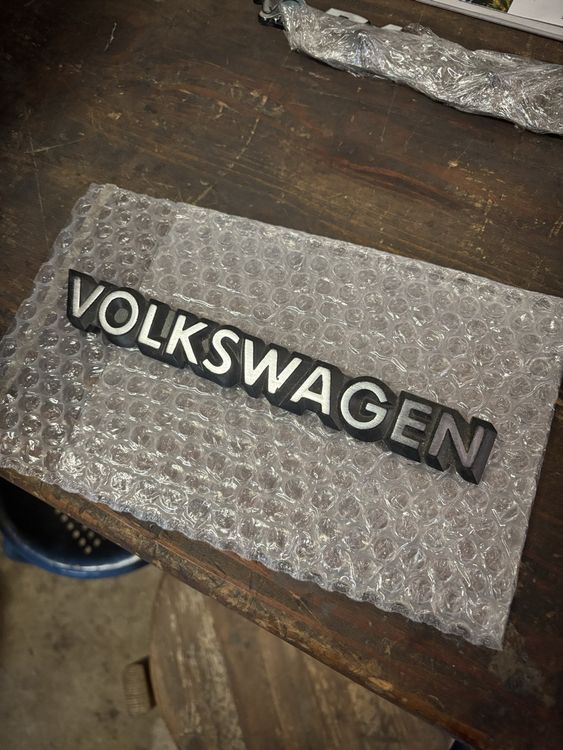 Volkswagen Alle Autoersatzteile: Logo volkswagen golf 2 84-86 – Gebraucht aus Bulle von ssaabva