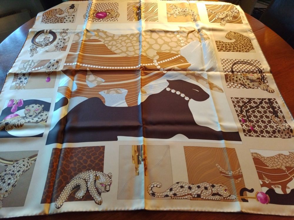 Foulard Soie Vintage Cigala & Bertinetti Corse 1982 - 85x86 Cm, Bleu - Occasion