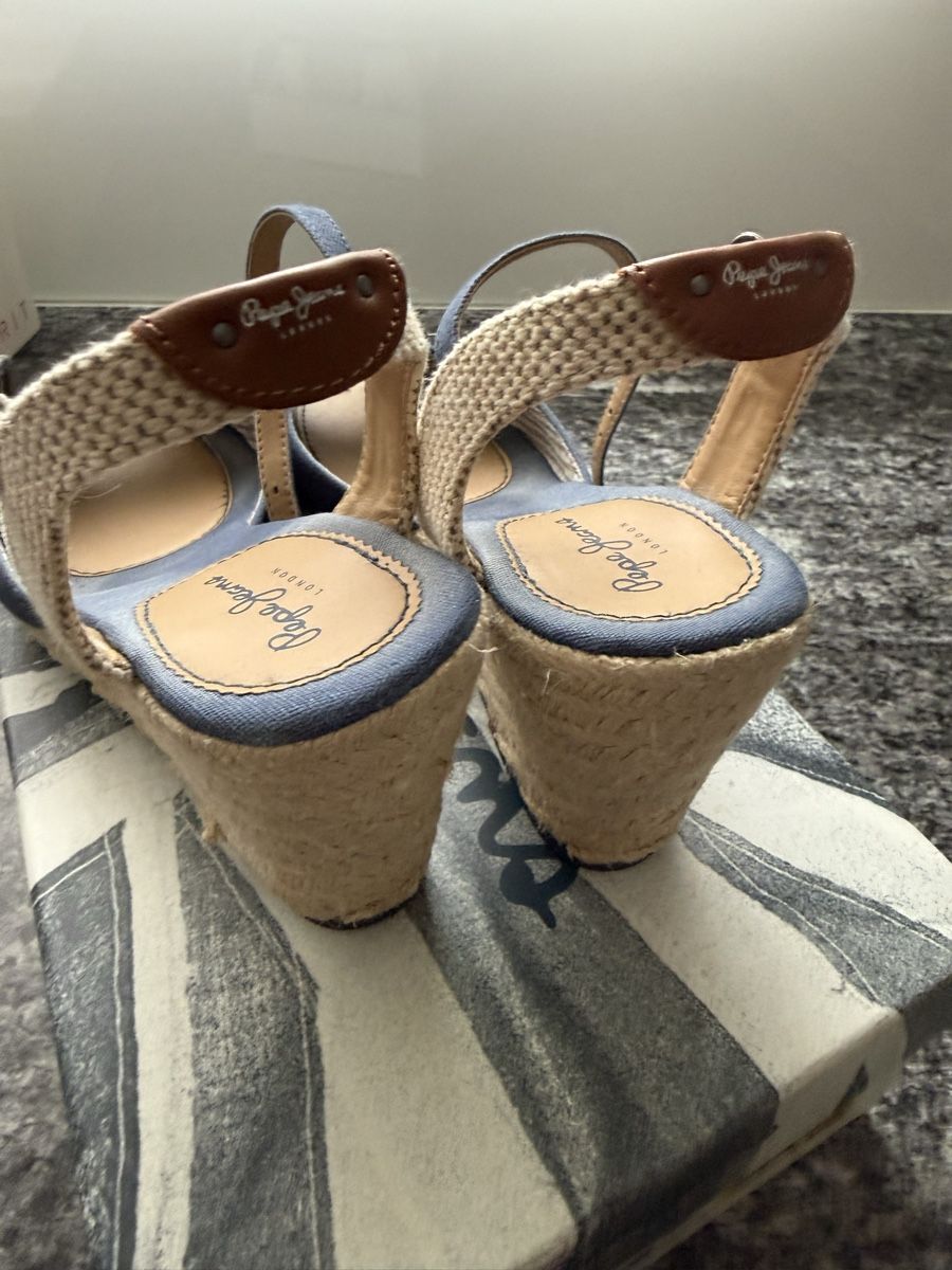 Pepe Jeans Scarpe da donna: Sandali/Sandal Pepe Jeans  nr. 37 – Usato da Roveredo GR venduto da ang_cc9l 1