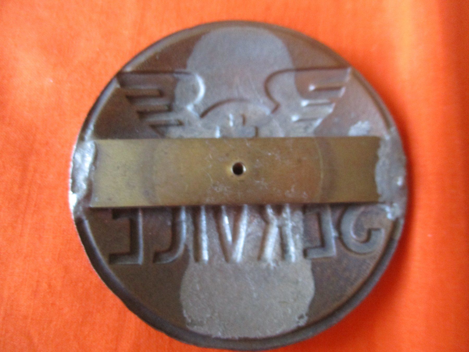 Plaquettes & Badges: Platte Abzeichen MUBA Basel – D'occasion à Birsfelden par alles-muss-raus 1