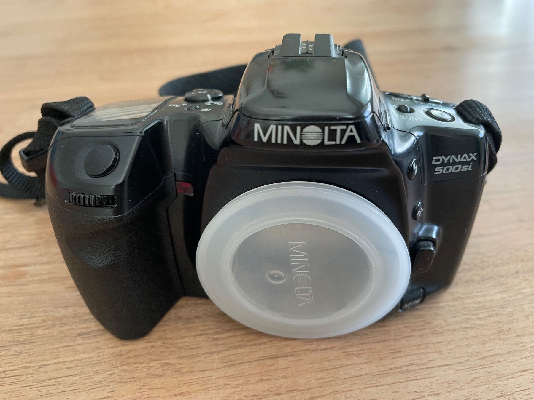 Minolta Fotocamera: Minolta Dynax 500si mit 2 Objektiven, Spiegelreflexkamera – Usato da Wädenswil venduto da towae 1
