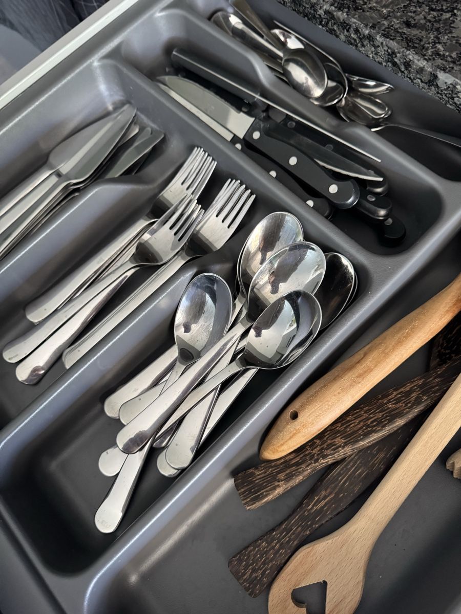 Ikea Set di piatti: Besteck und Gläser – Usato da Liebistorf venduto da Sarahx3 1