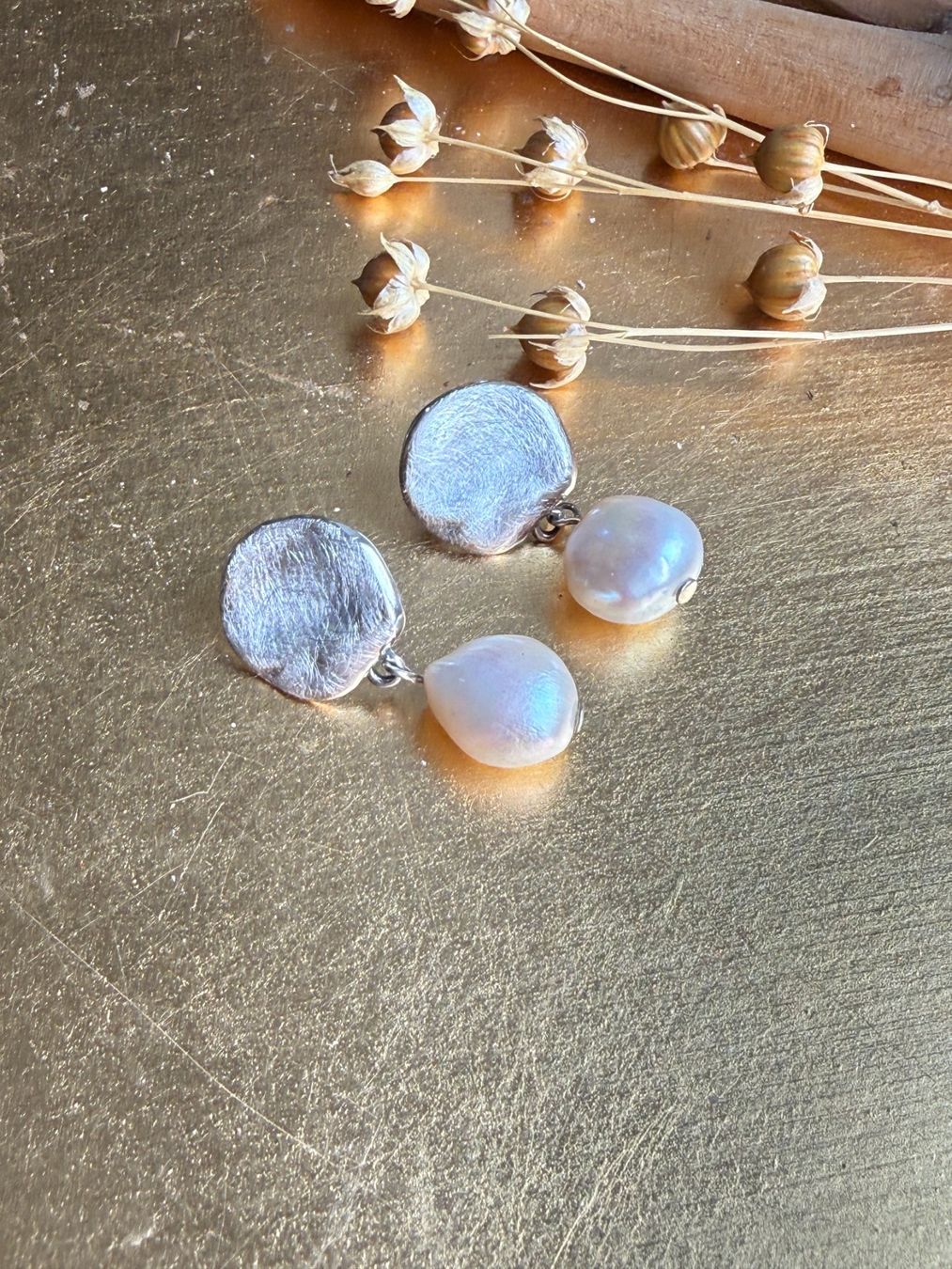 Orecchini pendenti & Orecchini a lobo: 925 Silber Ohrstecker mit Perlenanhänger – Nuovo e nell'imballaggio originale da Maienfeld venduto da Cmicky 1