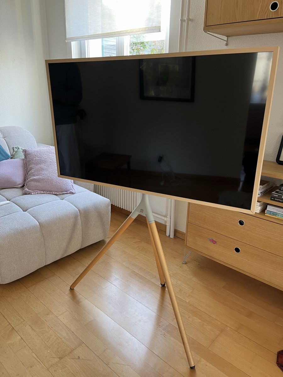 Televisori: Samsung The Frame 49 – Usato da Zürich venduto da sabirones 2