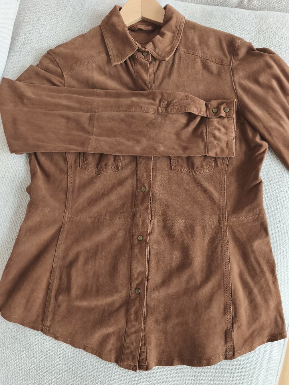 Massimo Dutti Chemisiers: Wildleder Hemd Massimo Dutti Gr. L – D'occasion à Winterthur par kat_9fqy 5