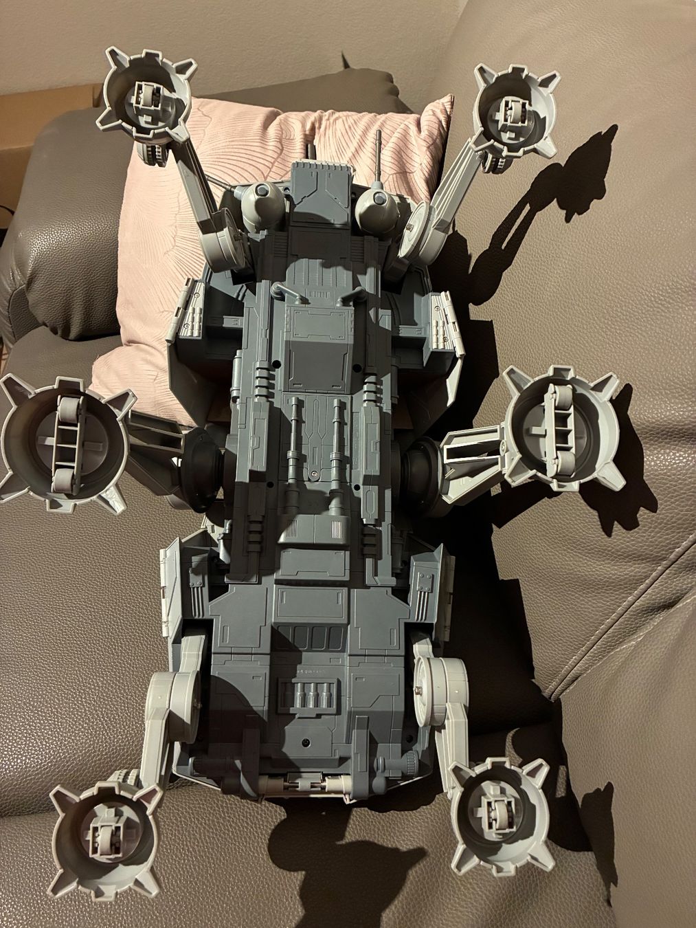 Hasbro Spielzeuge: Star Wars Hasbro AT-TE Kampfläufer. – Gebraucht aus sargans von Angamar 5