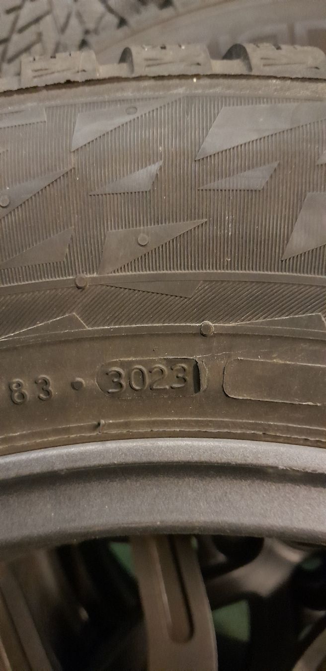 Pneumatici & Ruote complete: Landrover Evoque Winterräder – Usato da Langnau i. E. venduto da subaru_94 4