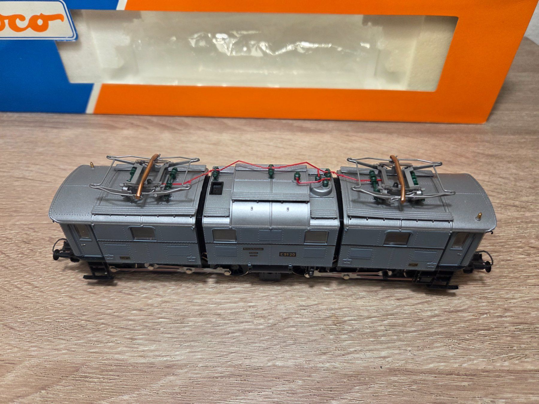 Roco Modelleisenbahnen: Roco 43427 E-Lok BR E91 DR H0 – Gebraucht aus St-Aubin-Sauges von Lo_Go 4