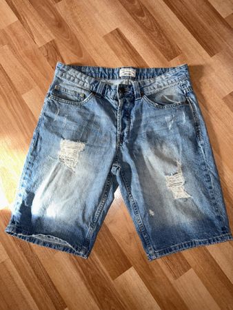 ONLY & SONS Kurze Hosen Gr. Waist 32