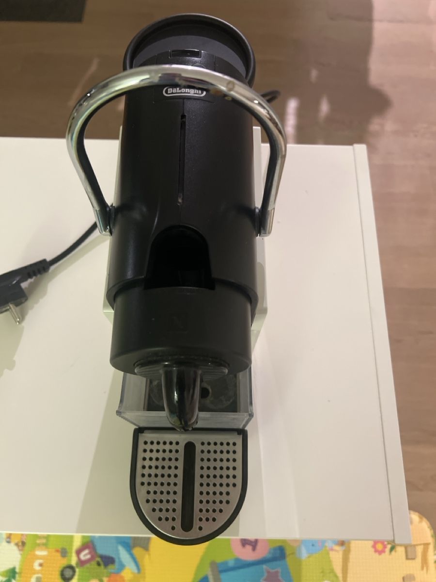 De'Longhi Macchine per caffè & Macchine per espresso: DeLonghi Nespresso Machine - Enjoy Delicious Coffee! – Usato da Zollikon venduto da gal_l7hr 6