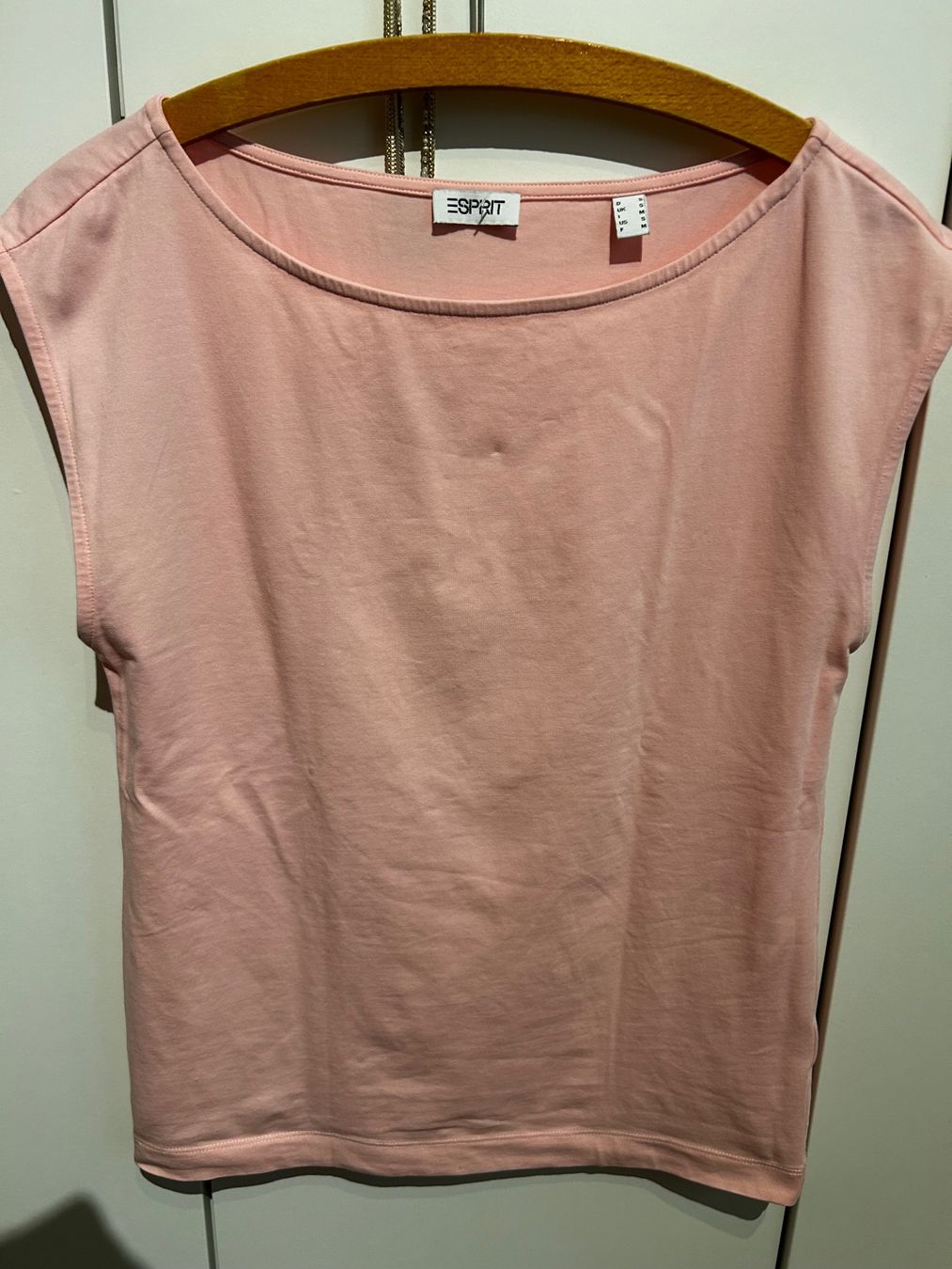Esprit T-shirt: Alles 10.- – Usato da Scherz venduto da Mandarine8 2
